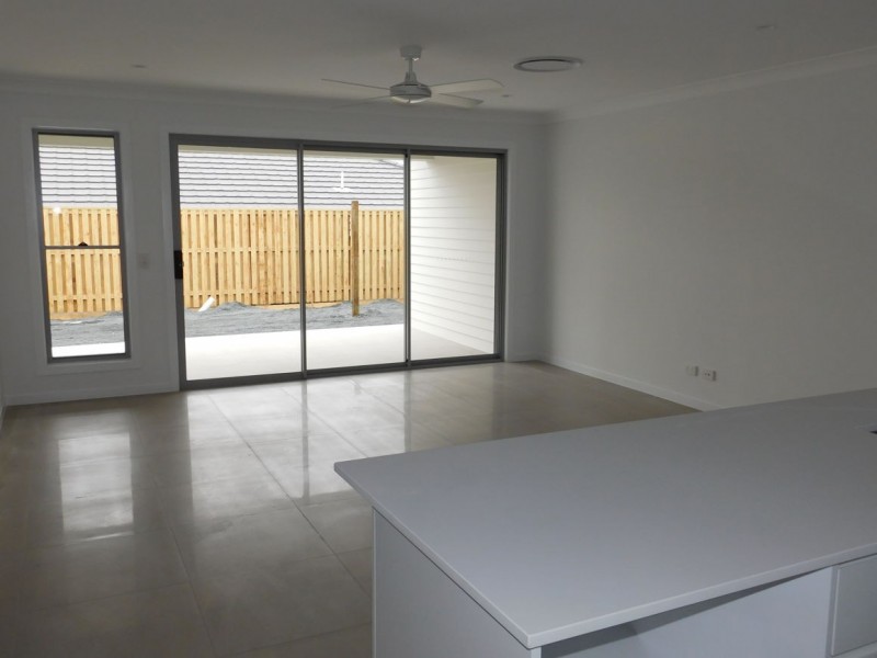 14 Pidgeon Street, Pimpama QLD 4209