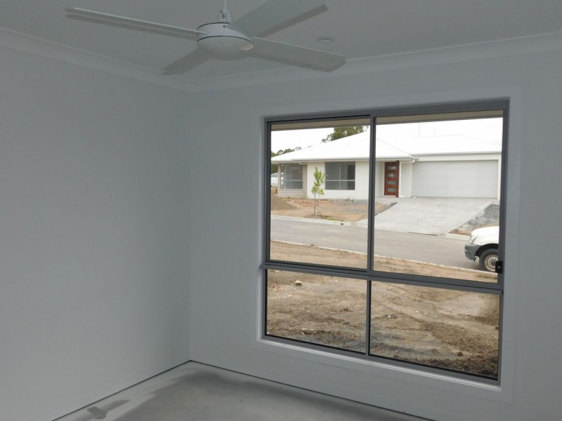 14 Pidgeon Street, Pimpama QLD 4209