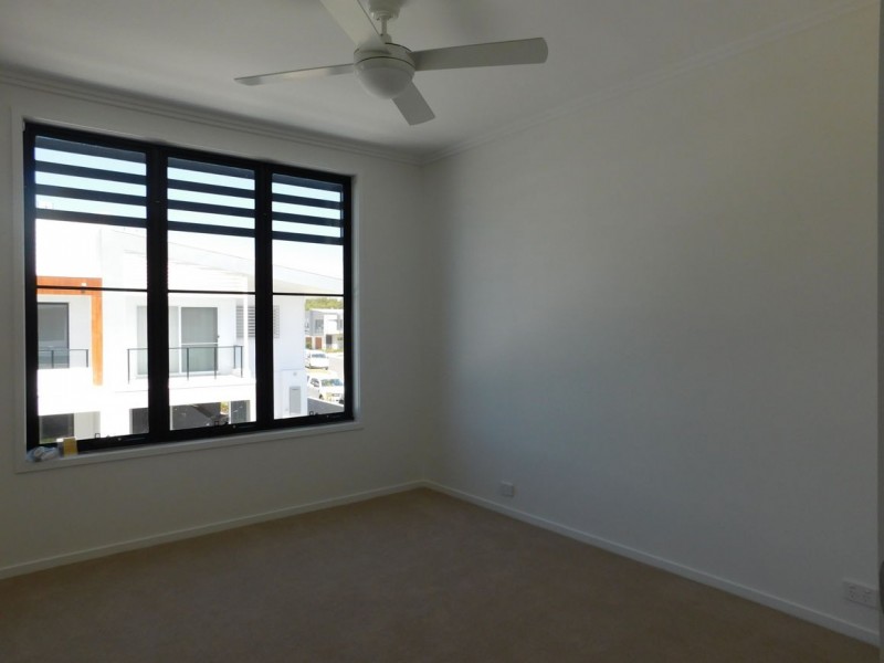 83 Florabella Drive, Robina QLD 4226