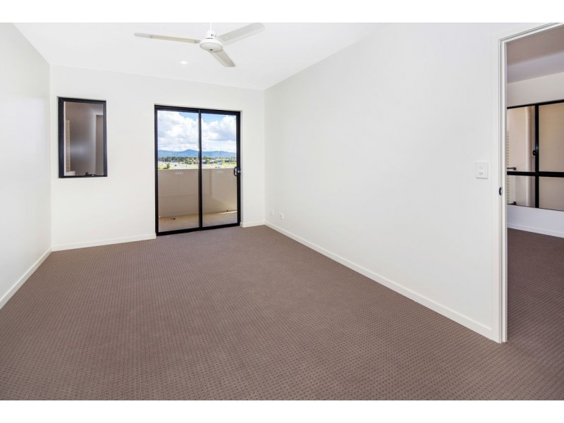 202/35 Halcyon Way, Hope Island QLD 4212