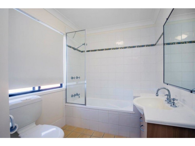 11/1 Secondary Street, Upper Coomera QLD 4209