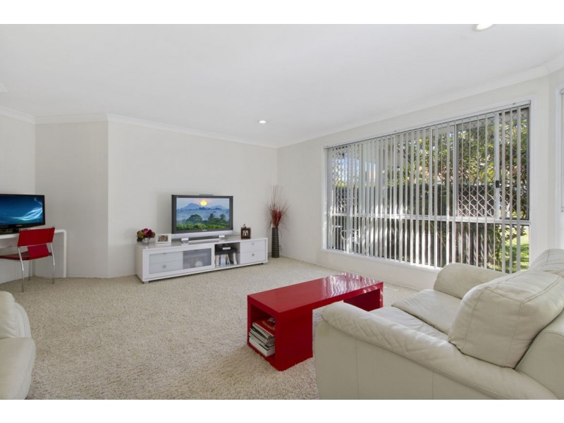 39 Clarence Drive, Helensvale QLD 4212