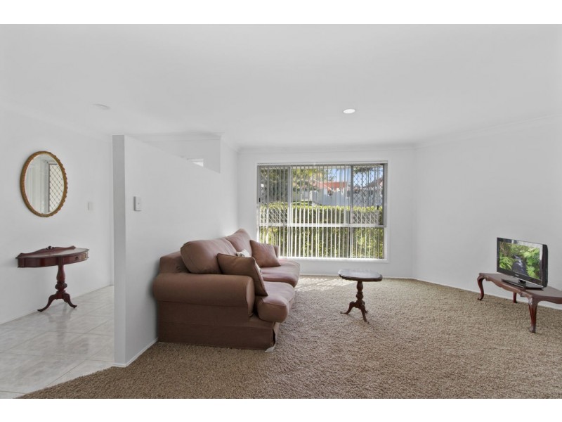 39 Clarence Drive, Helensvale QLD 4212