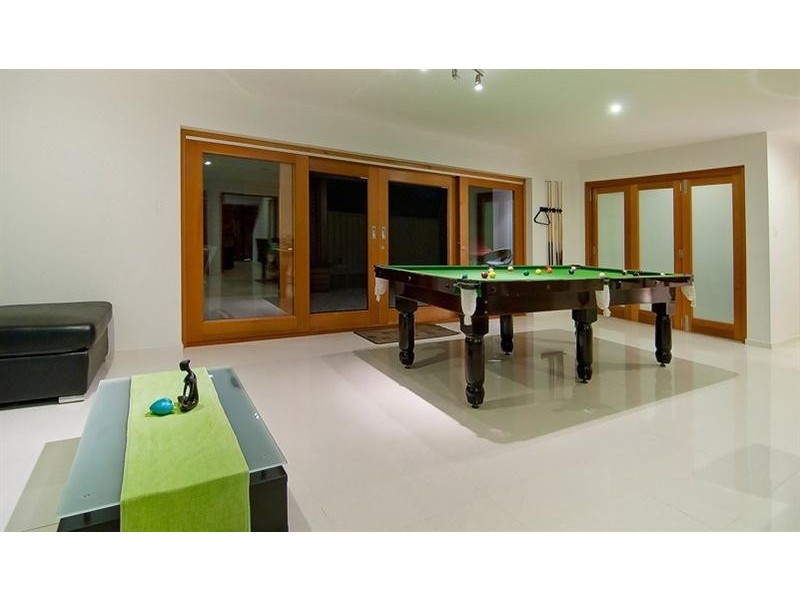 33 Yarabah Cres, Shailer Park QLD 4128