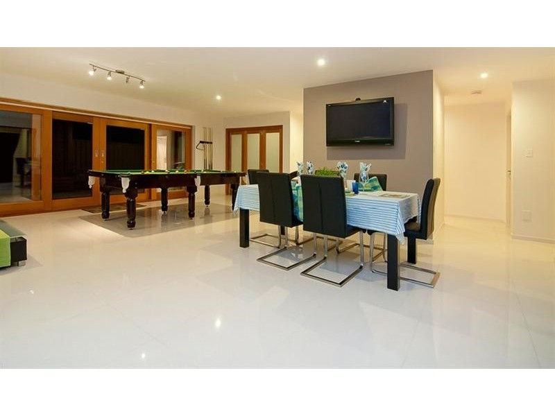 33 Yarabah Cres, Shailer Park QLD 4128