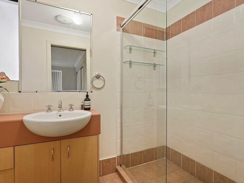12/2-4 Henry Street, Redcliffe QLD 4020
