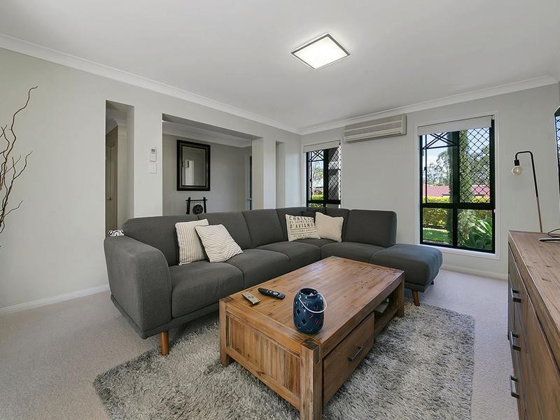 10 Bening Pl, Mcdowall QLD 4053