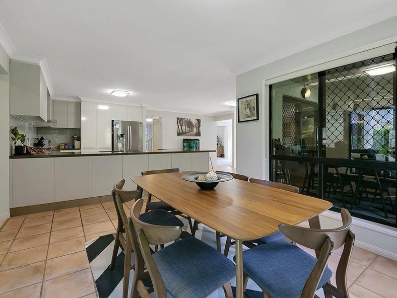 10 Bening Pl, Mcdowall QLD 4053