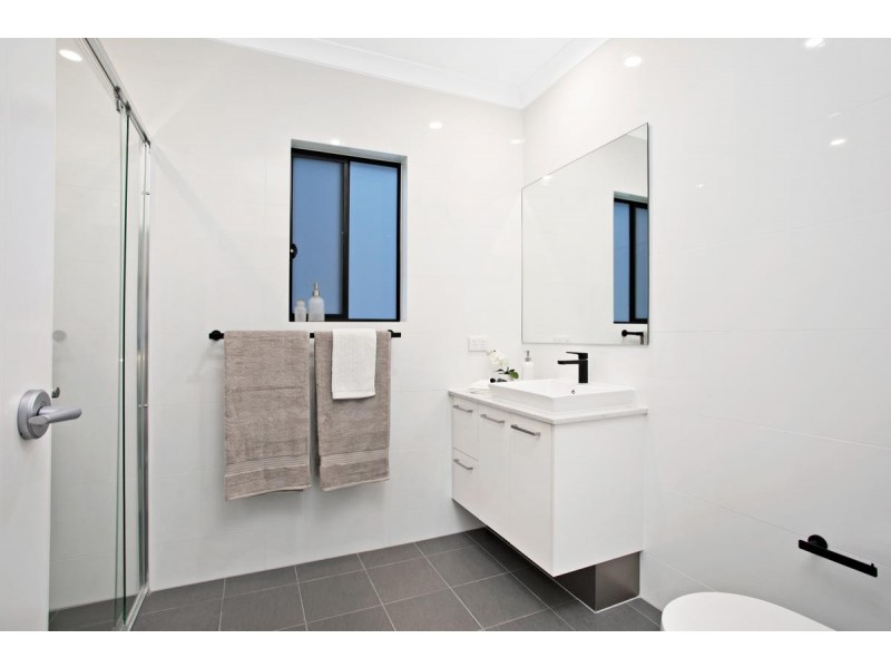 95 Junction Road, Clayfield QLD 4011