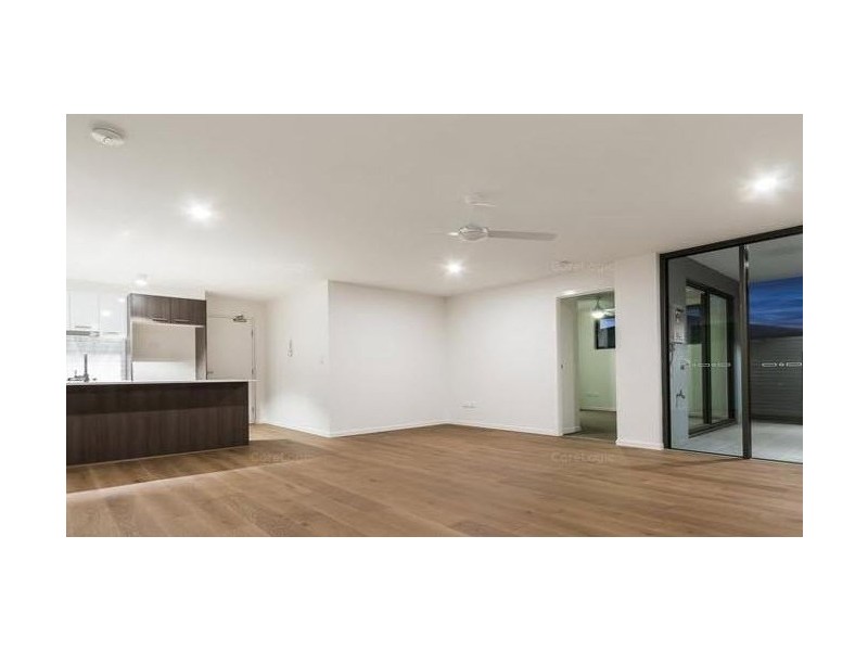 21 Curtis Street, Norman Park QLD 4170