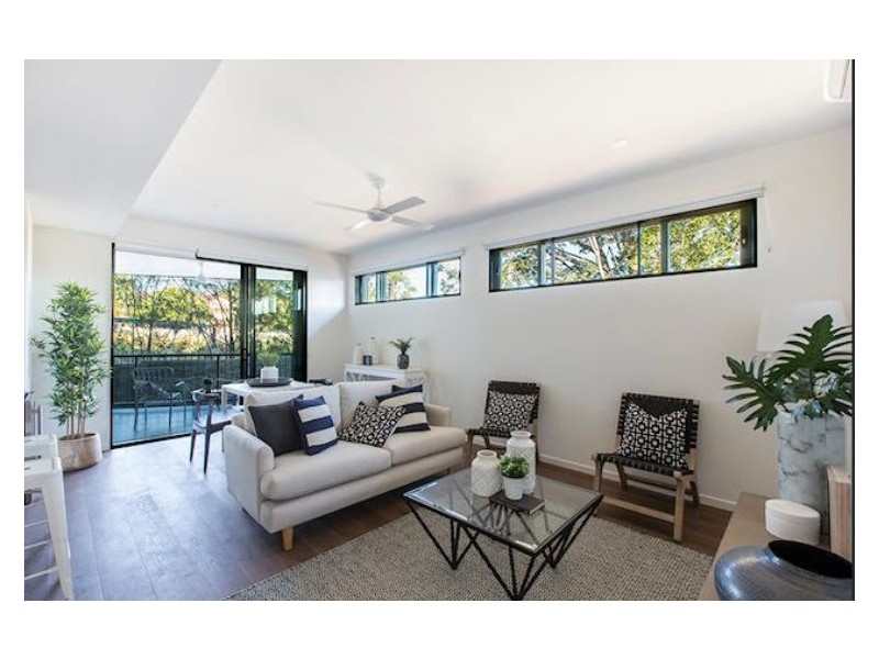 21 Curtis Street, Norman Park QLD 4170