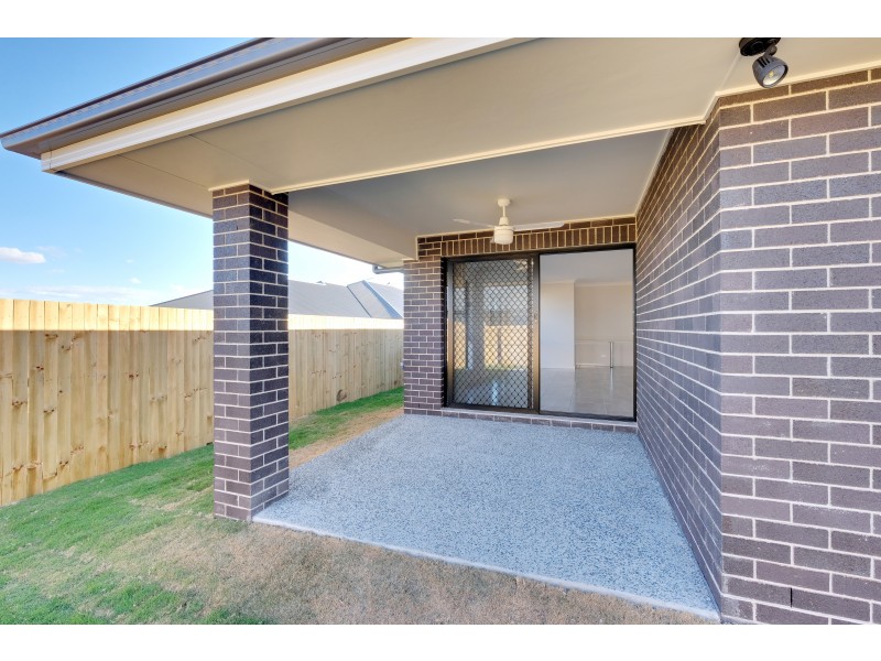 10 Alexander Street, Walloon QLD 4306