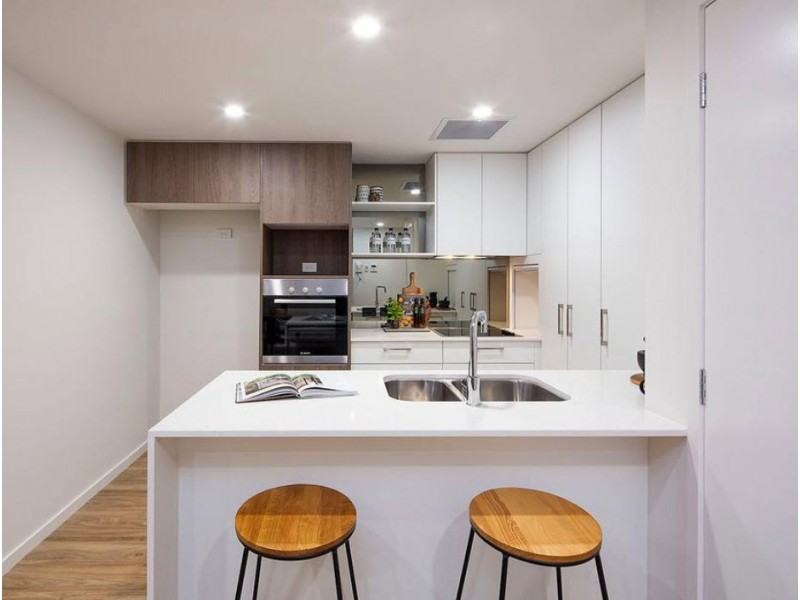 65 Hilltop Avenue, Chermside QLD 4032