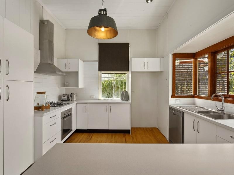 30 Somerset Street, Windsor QLD 4030