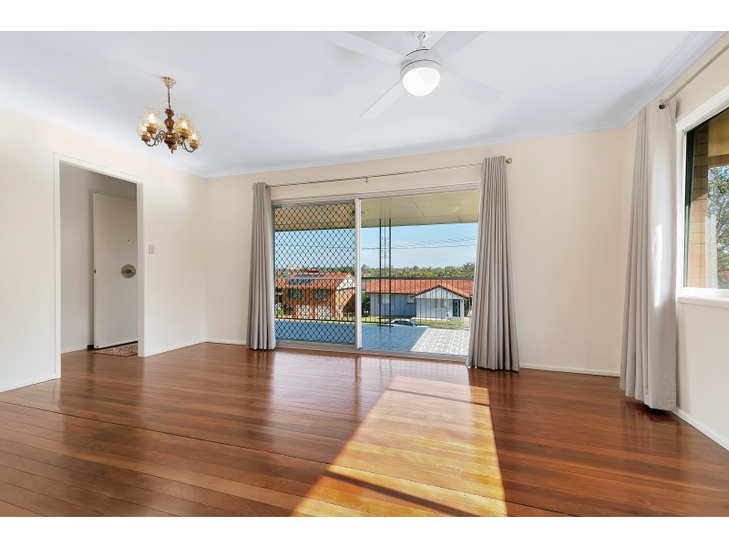 9 Pacific Street, Chermside West QLD 4032