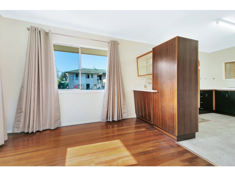 9 Pacific Street, Chermside West QLD 4032