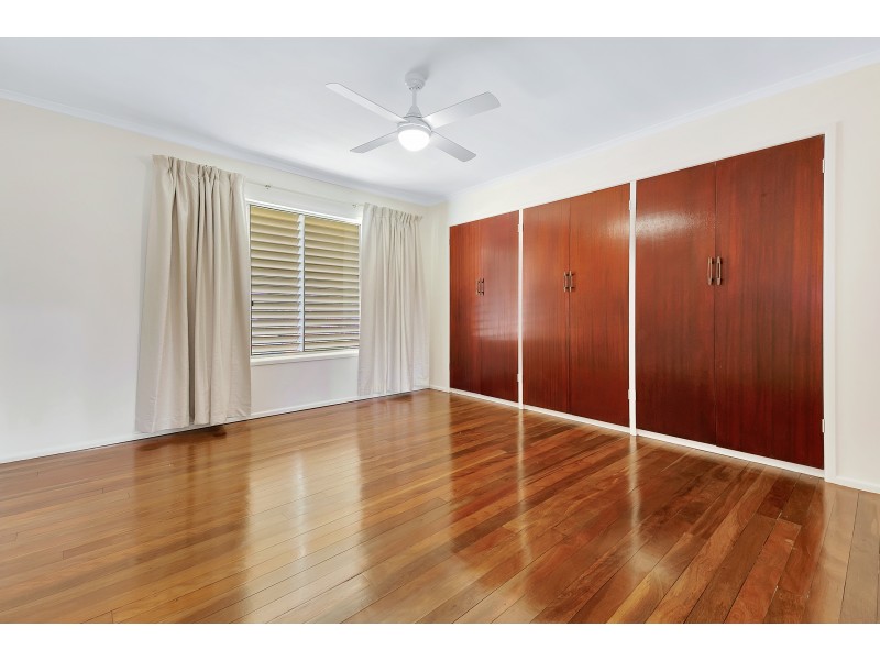 9 Pacific Street, Chermside West QLD 4032