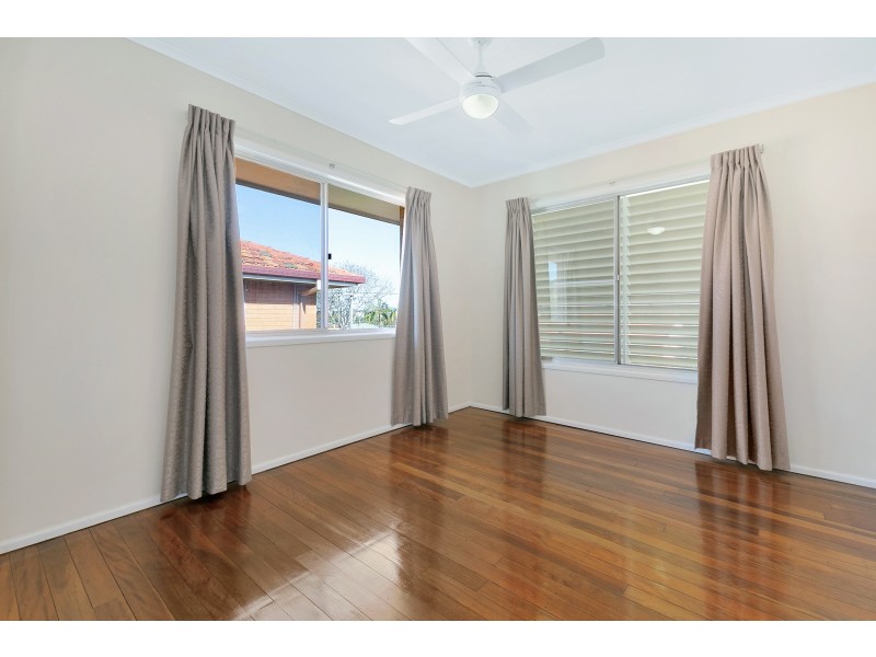 9 Pacific Street, Chermside West QLD 4032