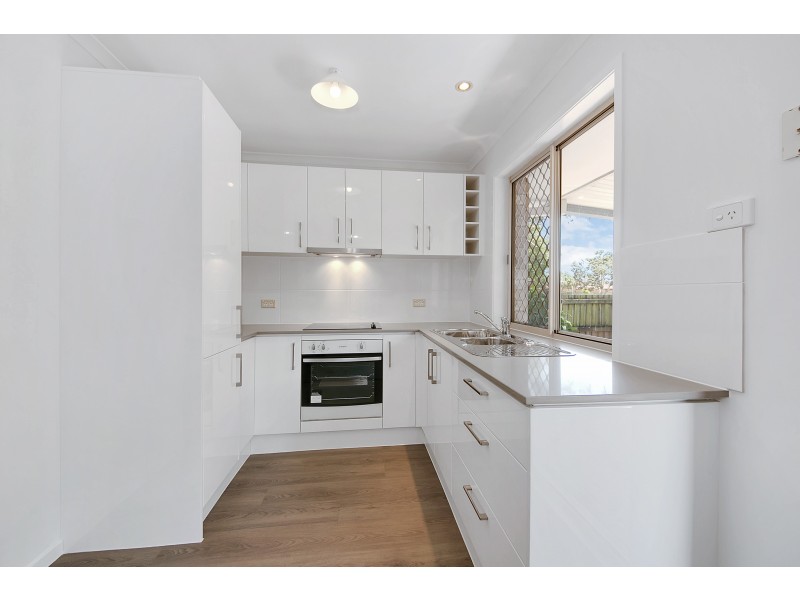 2 Boronia Place, Fitzgibbon QLD 4018
