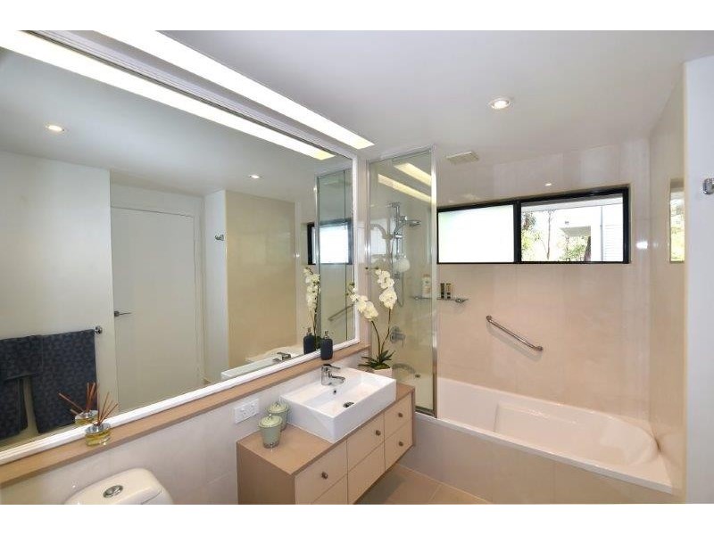 100 Resort Drive, Noosa Heads QLD 4567