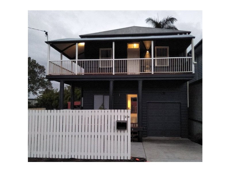 18 Walker Street, Windsor QLD 4030