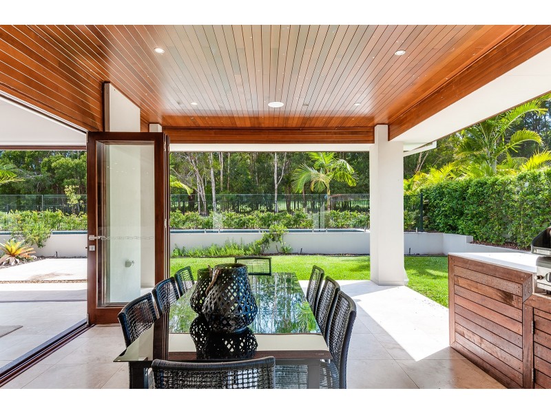 22 Oasis Drive, Noosa Heads QLD 4567