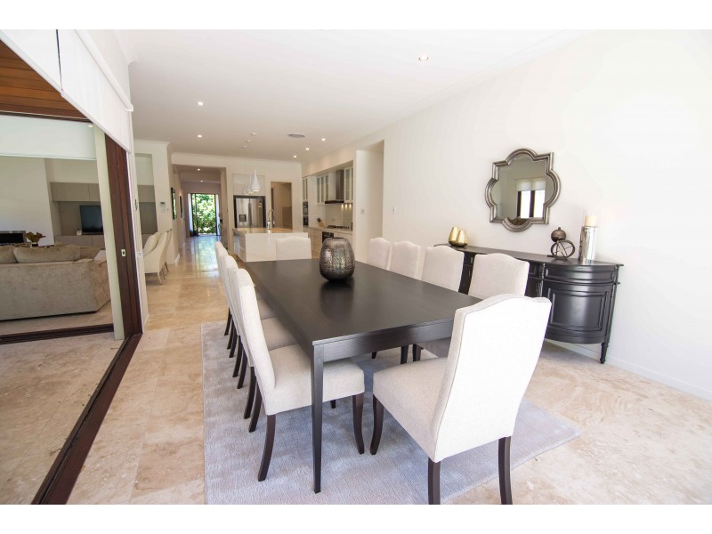 22 Oasis Drive, Noosa Heads QLD 4567