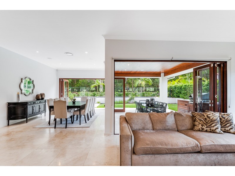 22 Oasis Drive, Noosa Heads QLD 4567