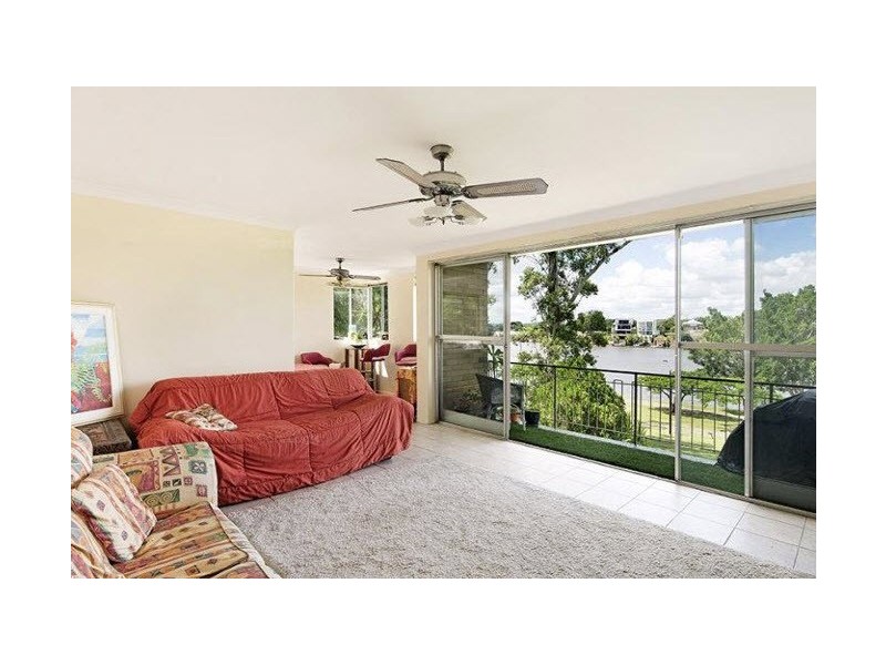 8/98 Oxlade Drive, New Farm QLD 4005