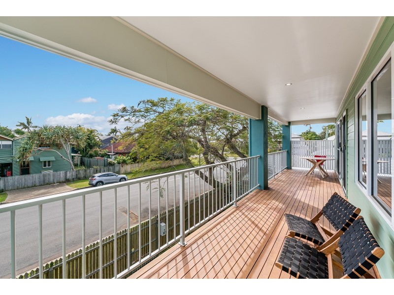 6 Ashford Street, Shorncliffe QLD 4017