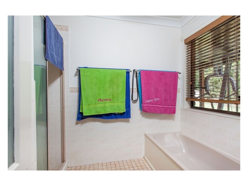 14 Eversham Drive, Modanville NSW 2480