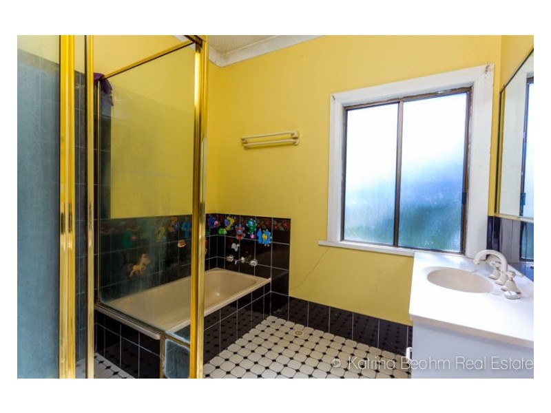 100 Oakley Avenue, East Lismore NSW 2480