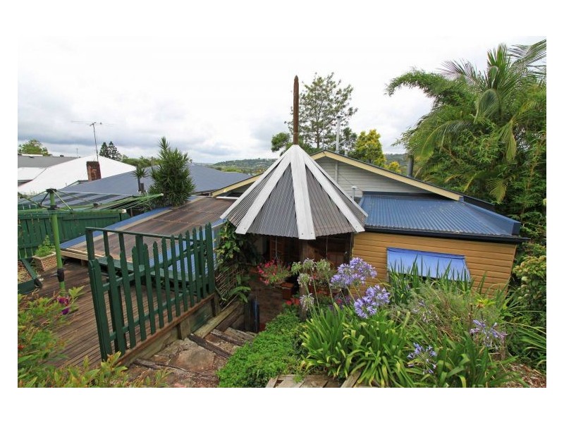 11 Daphne Street, Girards Hill NSW 2480