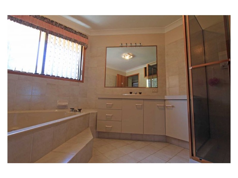 39 Beaumont Drive, East Lismore NSW 2480