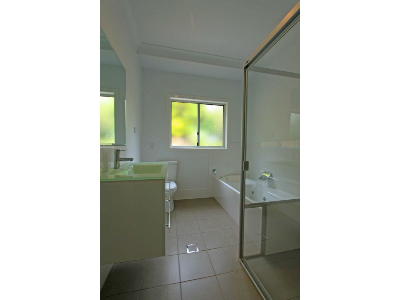 3 Penelope Place, East Lismore NSW 2480