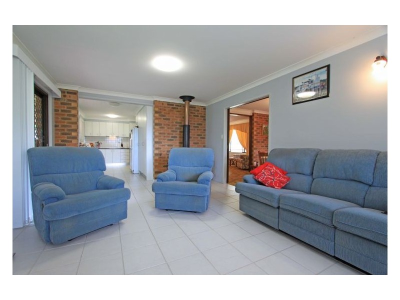 18 Pamela Drive, Chilcotts Grass NSW 2480