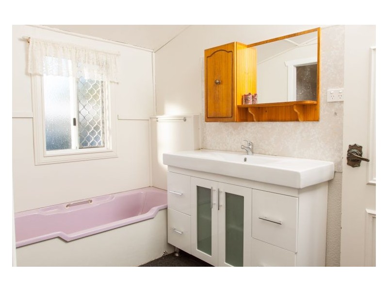 6 Surry St, Coraki NSW 2471