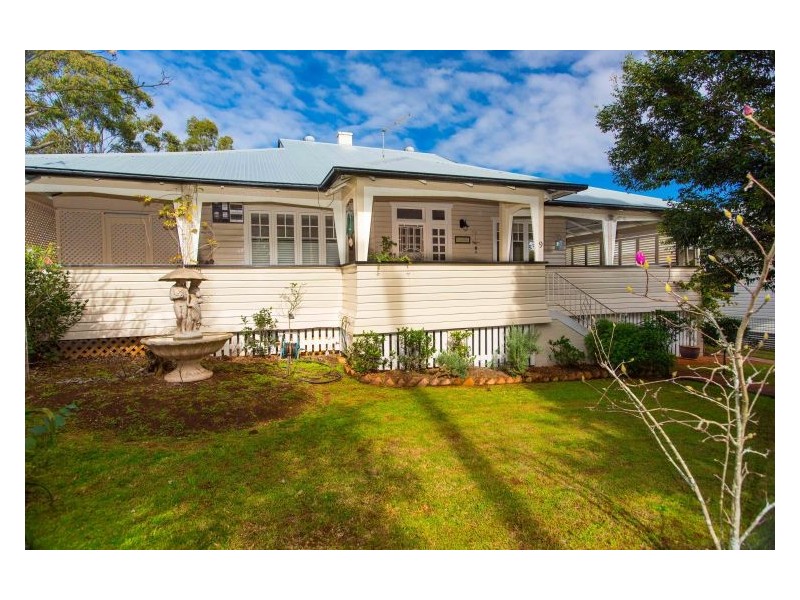 9 Dalley Street, East Lismore NSW 2480