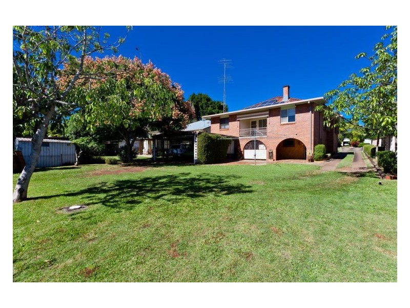 70 Avondale Avenue, East Lismore NSW 2480