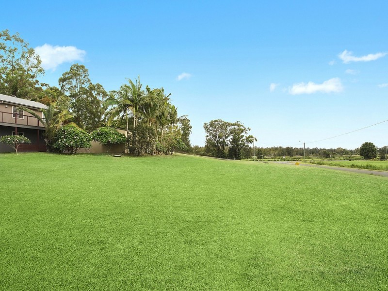 1 Summerhill Crescent, Cumbalum NSW 2478