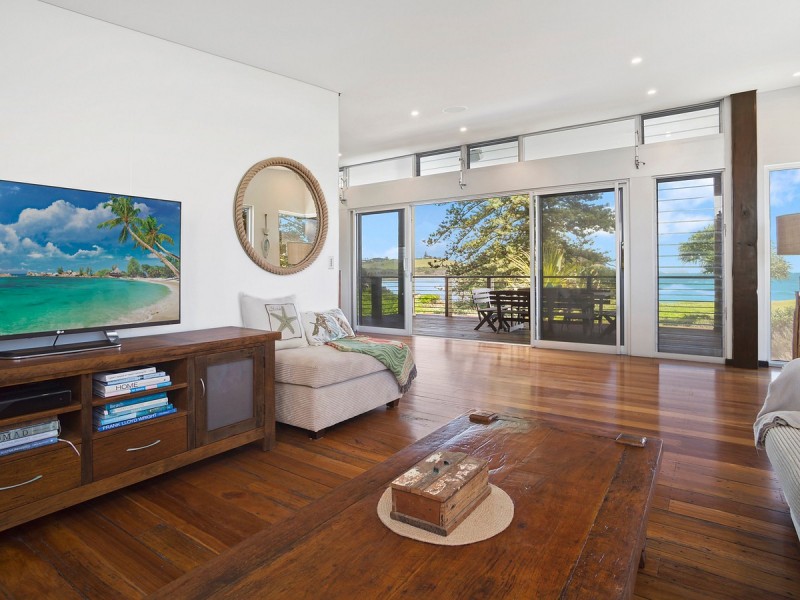 1 Rocky Point Road, Lennox Head NSW 2478