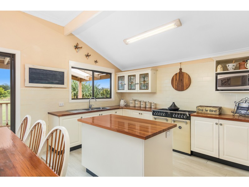 10800 Pacific Highway, Broadwater NSW 2472