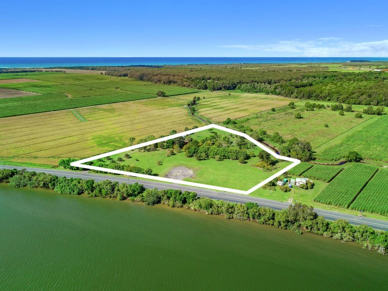 10800 Pacific Highway, Broadwater NSW 2472