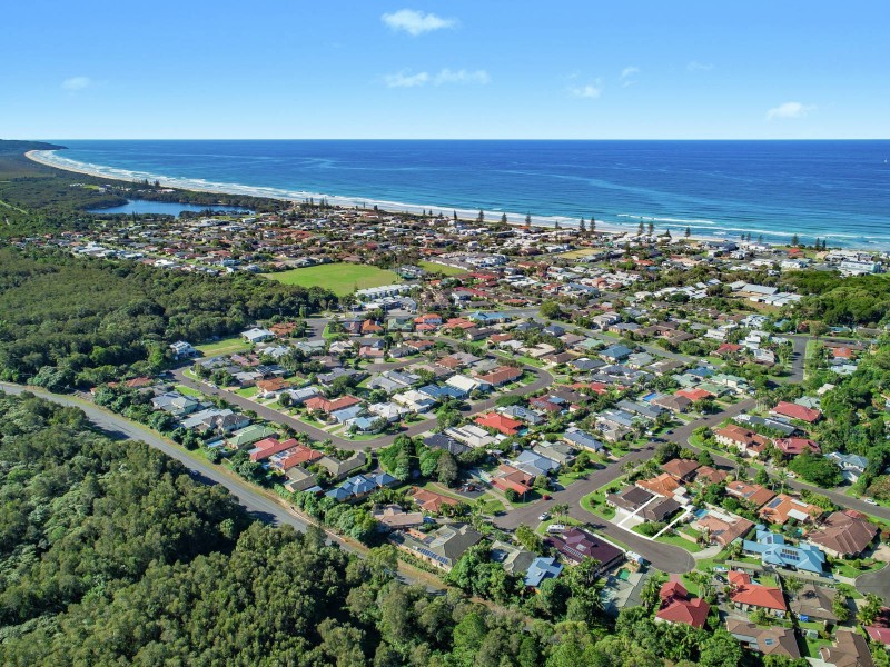 2/1 Yuraygir Place, Lennox Head NSW 2478