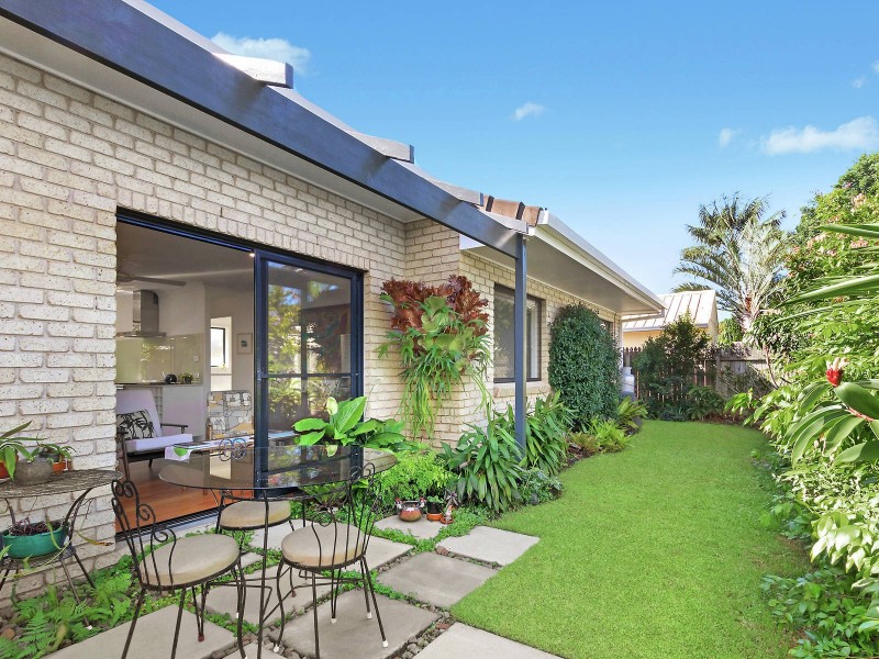 2/1 Yuraygir Place, Lennox Head NSW 2478