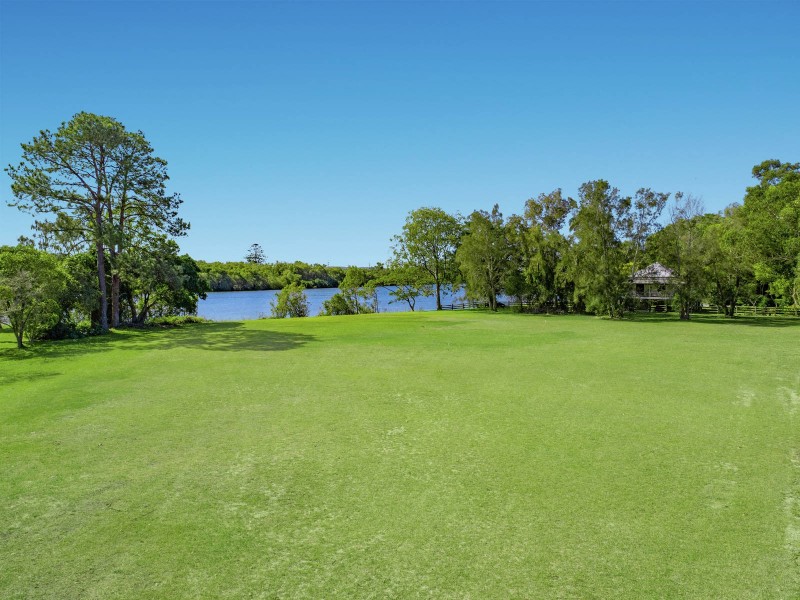 2/21-33 Pacific Highway, Broadwater NSW 2472