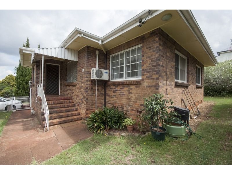 21 Gentle Street, North Toowoomba QLD 4350