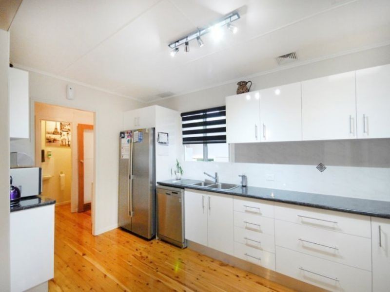 145 Alderley Street, Centenary Heights QLD 4350