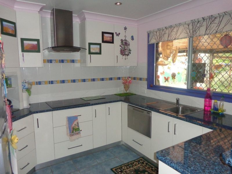 18 Eureka Court, Glenvale QLD 4350