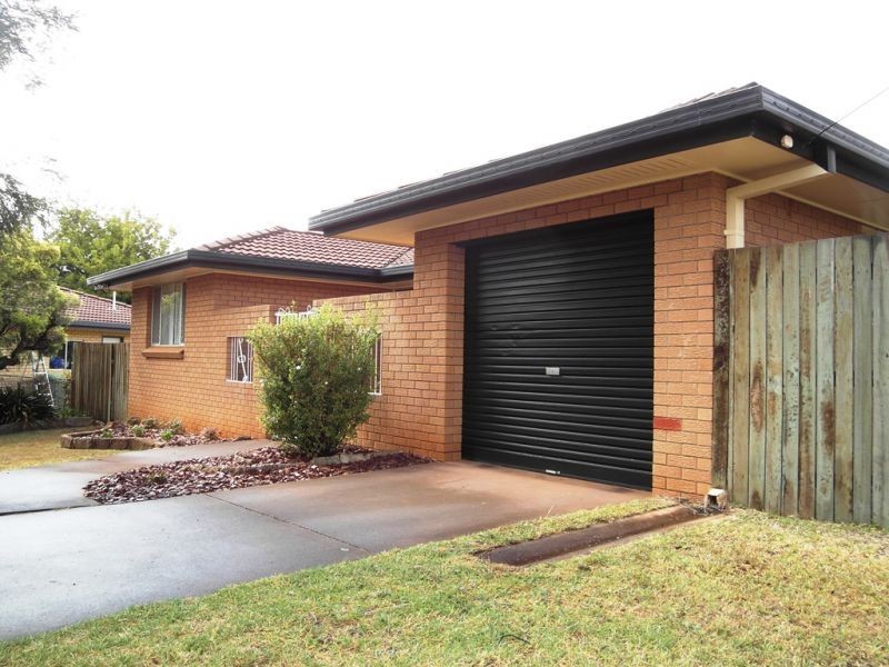 26 Jennifer Crescent, Darling Heights QLD 4350